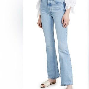 Levis Ribcage Jean. Size 25